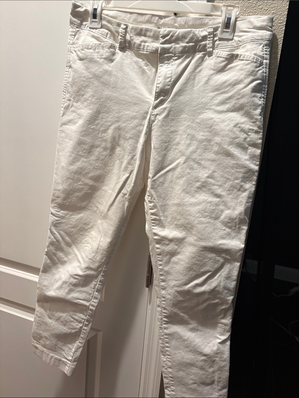 Old Navy White Women's Straight-Leg Pants